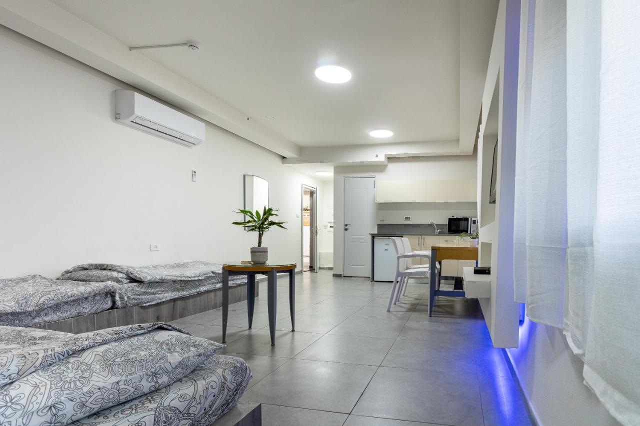 Little Prince Hostel-5 Min Walk To The Beach Eilat Bagian luar foto