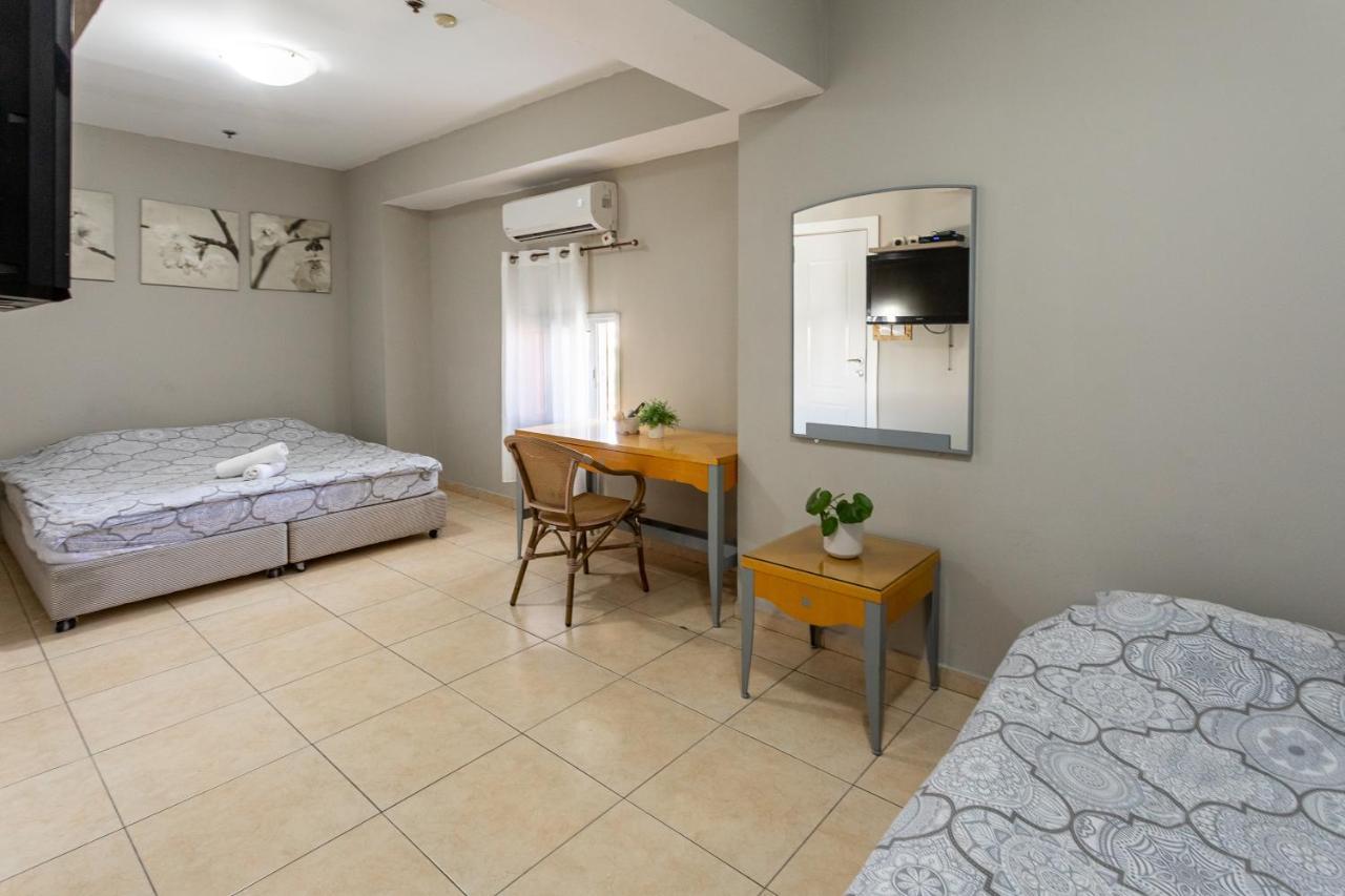 Little Prince Hostel-5 Min Walk To The Beach Eilat Bagian luar foto