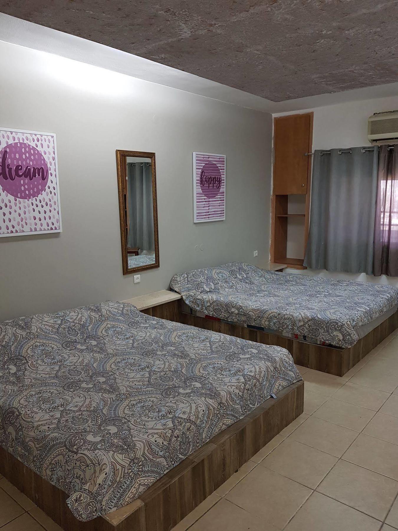 Little Prince Hostel-5 Min Walk To The Beach Eilat Bagian luar foto