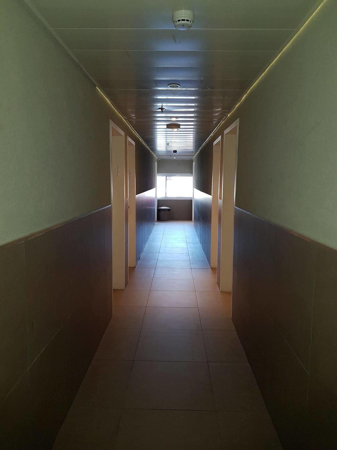 Little Prince Hostel-5 Min Walk To The Beach Eilat Bagian luar foto